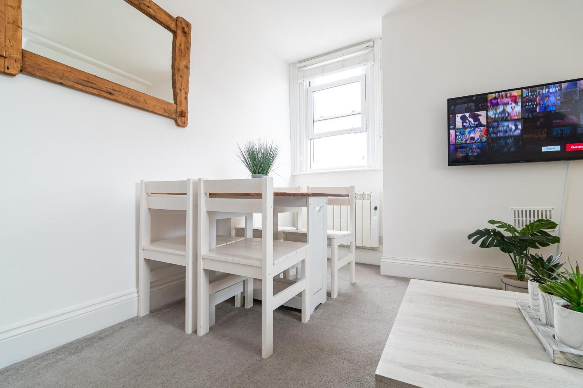 Light Airy 3 Bed Town Cntr Flat 700M To The Beach Борнмут Экстерьер фото